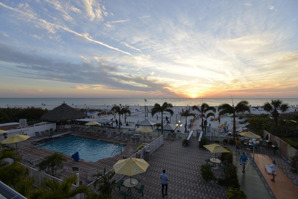 Plaza Beach Hotel - Beachfront Resort St. Pete Beach Exterior photo